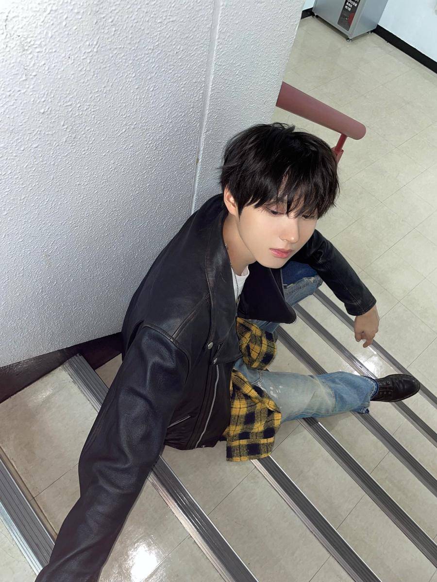 Style nongkrong ala member KickFlip