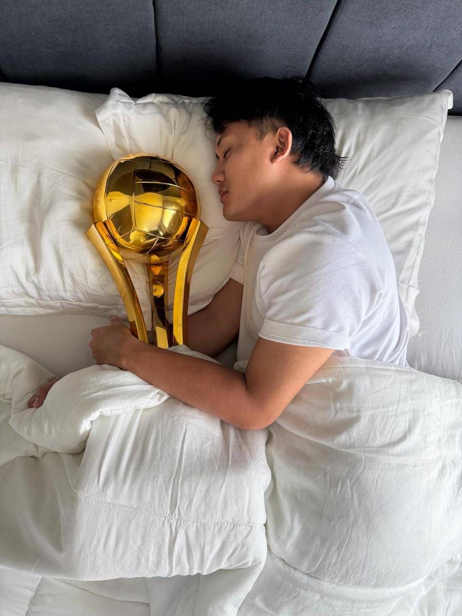 The Musicians Pamer Piala dan Medali Juara (instagram.com/rizkyfban)