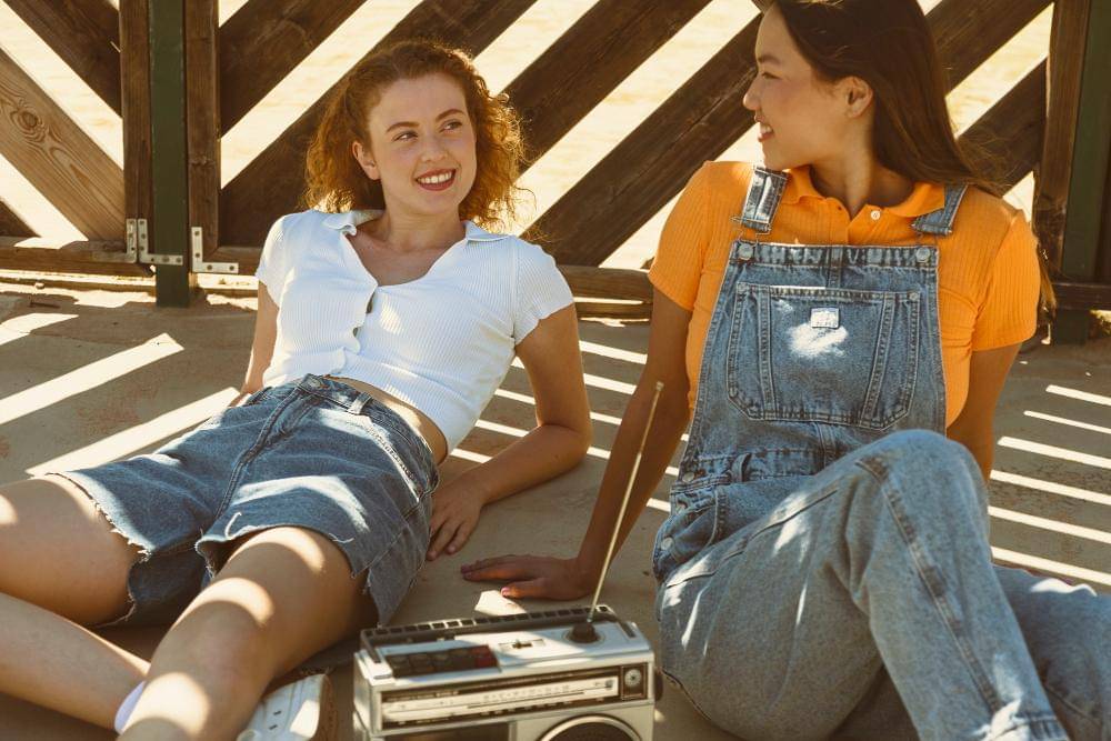 atasan bergaya klasik 