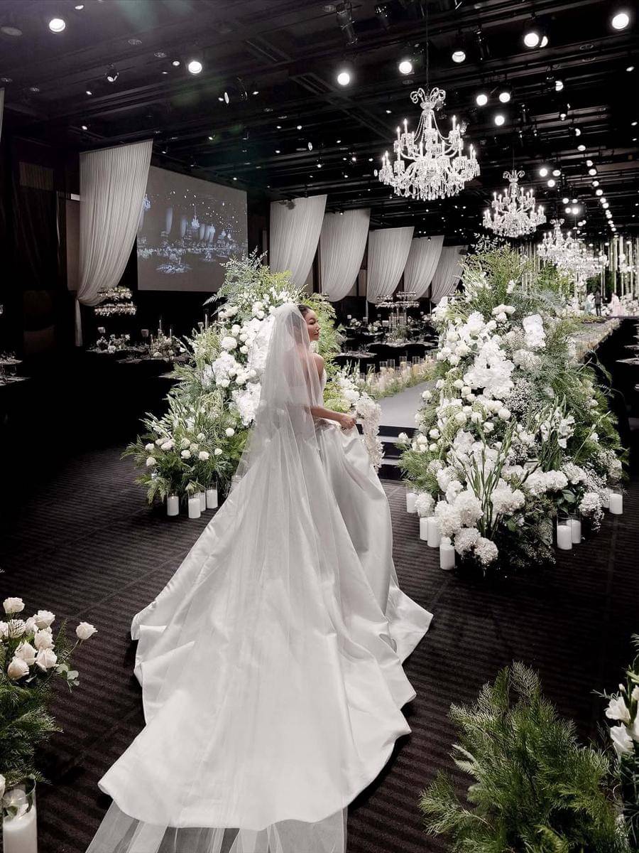 potret pernikahan aktris Kim Ok Vin