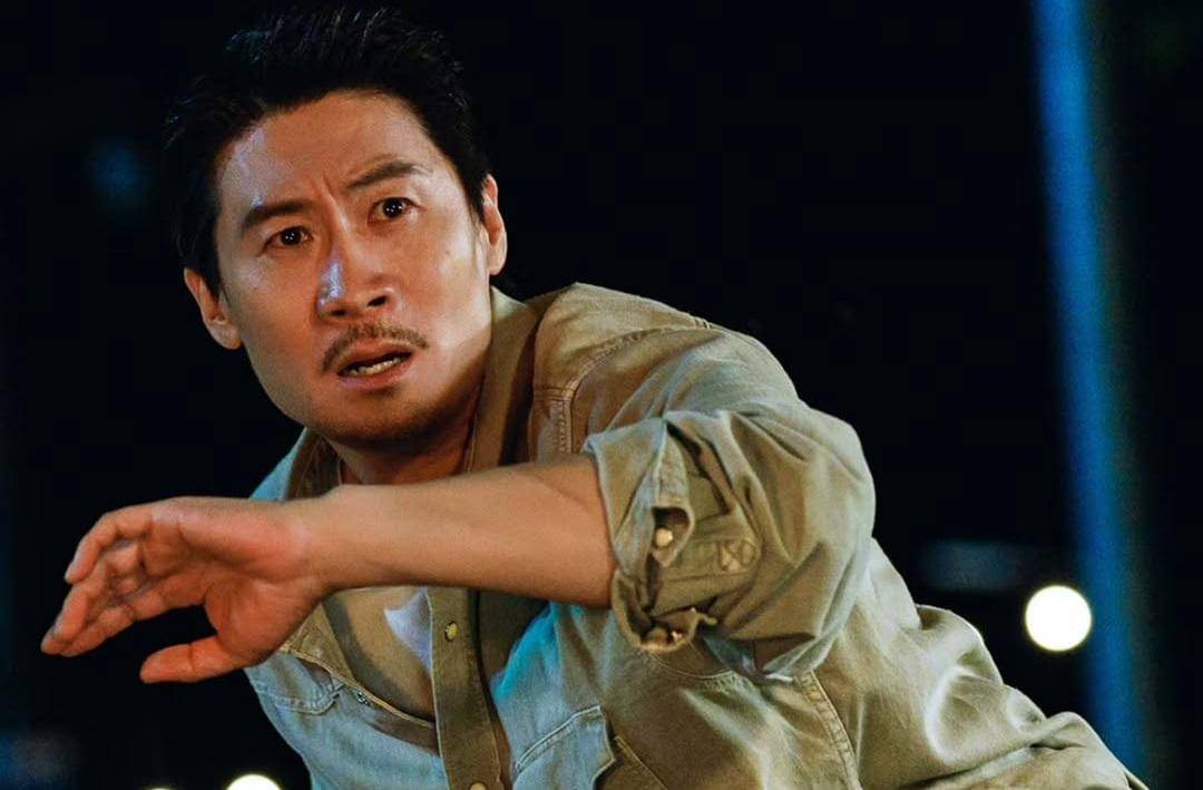 still cut drama Korea Heroes Next Door