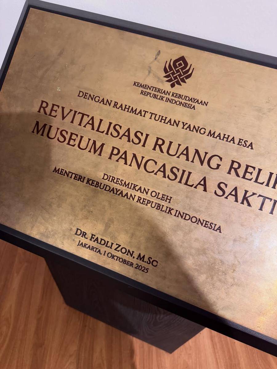 Potret Prabu Revolusi dan Keluarga ke Museum Kesaktian Pancasila