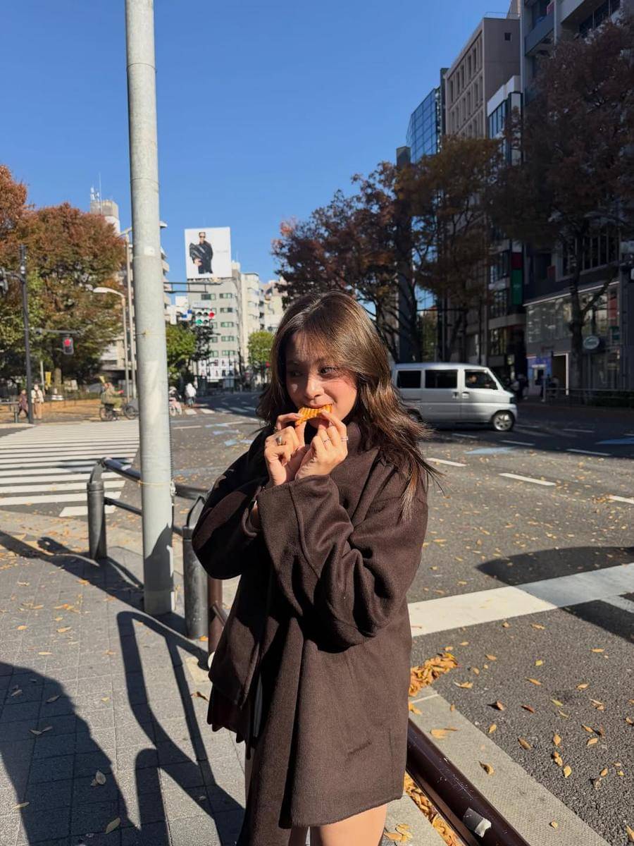 potret Zee Asadel liburan di Tokyo