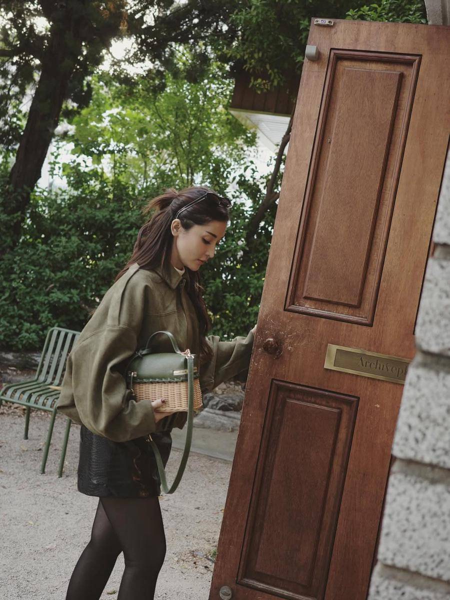 potret Eva Anindita liburan ke Korea Selatan