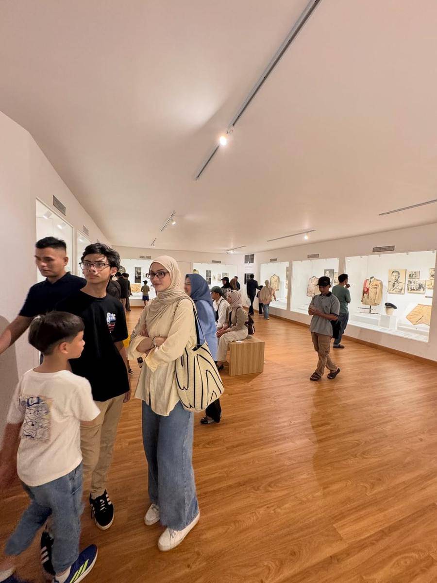 Potret Prabu Revolusi dan Keluarga ke Museum Kesaktian Pancasila