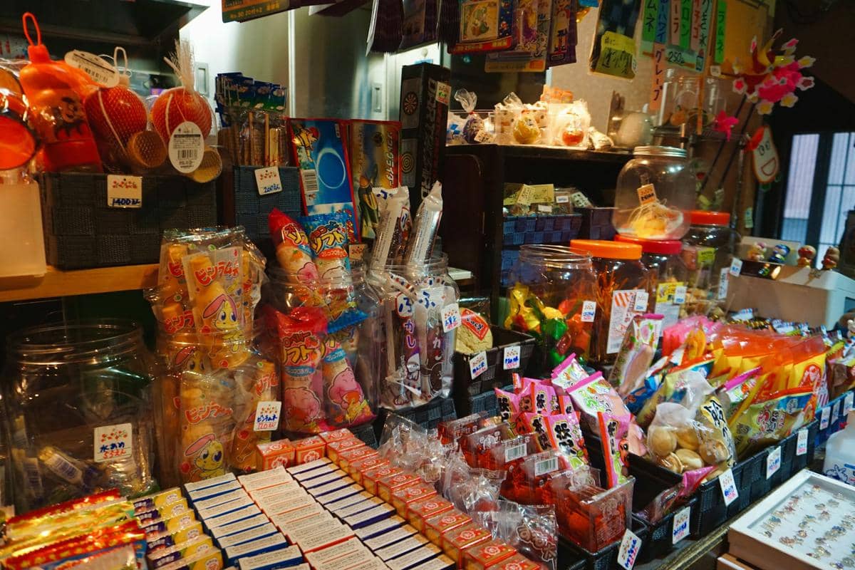 ilustrasi oleh-oleh makanan