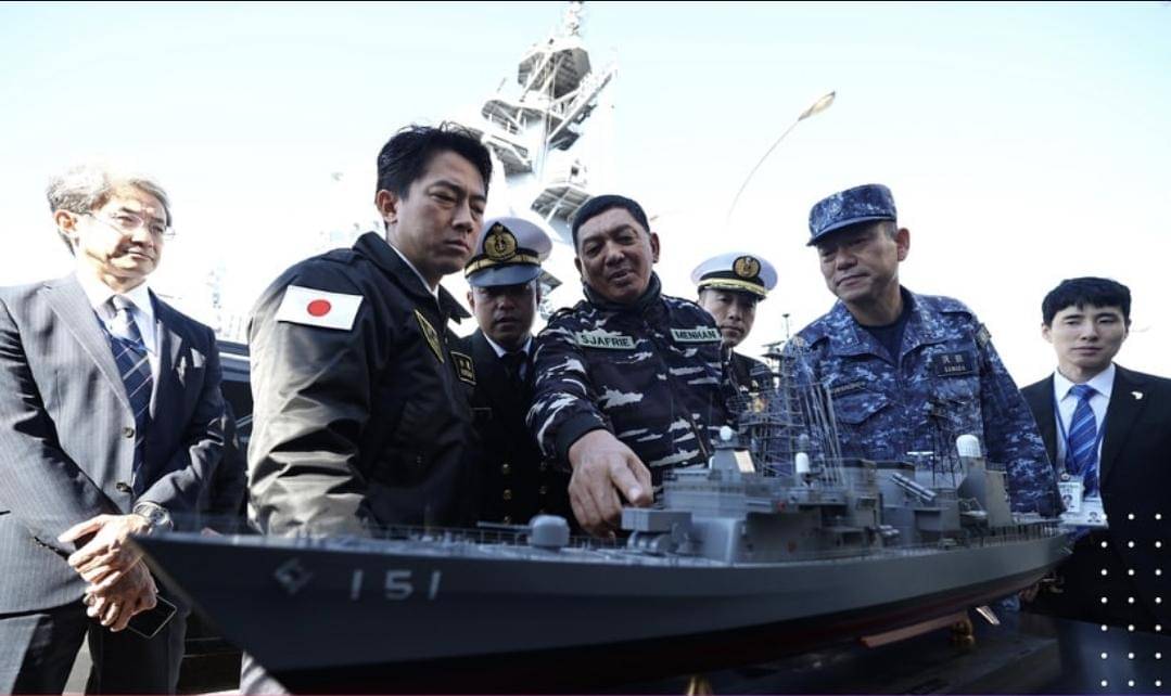 Momen Sjafrie Kunjungi Patung Jenderal Sudirman di Kemhan Jepang