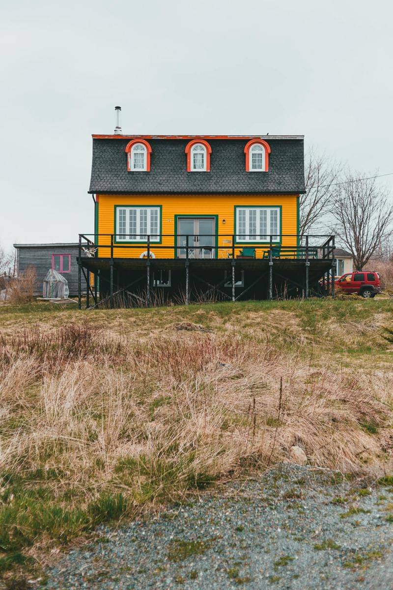 Gaya Dekorasi Rumah Panggung ala Rumah di Upin Ipin