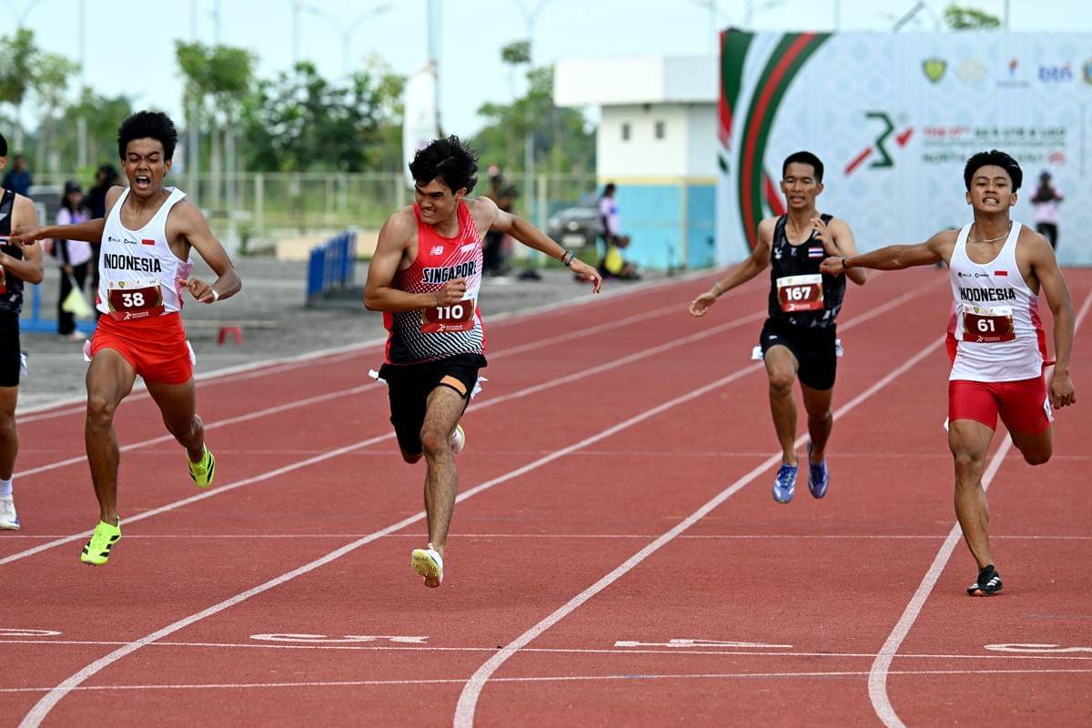 GILANG SATRIA WIBAWA & RIZAL HAFID FUADI - INDONESIA- U18 200 METER PUTERA-.jpg