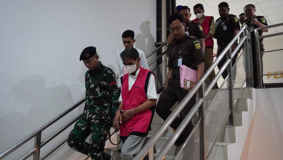 Kejati Kalbar tetapkan 2 tersangka kasus korupsi dana hibah Mujahidin. 