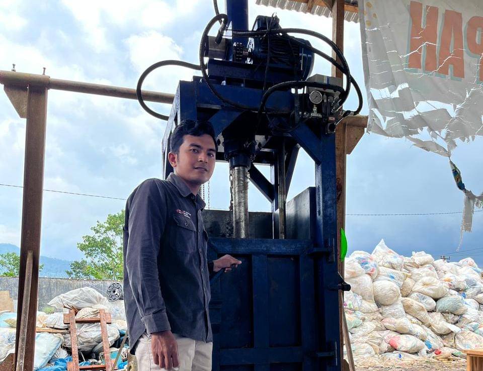 Bengkel Sampah Nazamuddin di Tapanuli Selatan (dok.Nazamuddin untuk IDN Times)