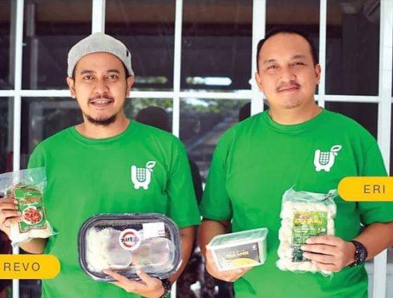 Eri Kuncoro dan Revo Suladasha, founder Yuk Tukoni 