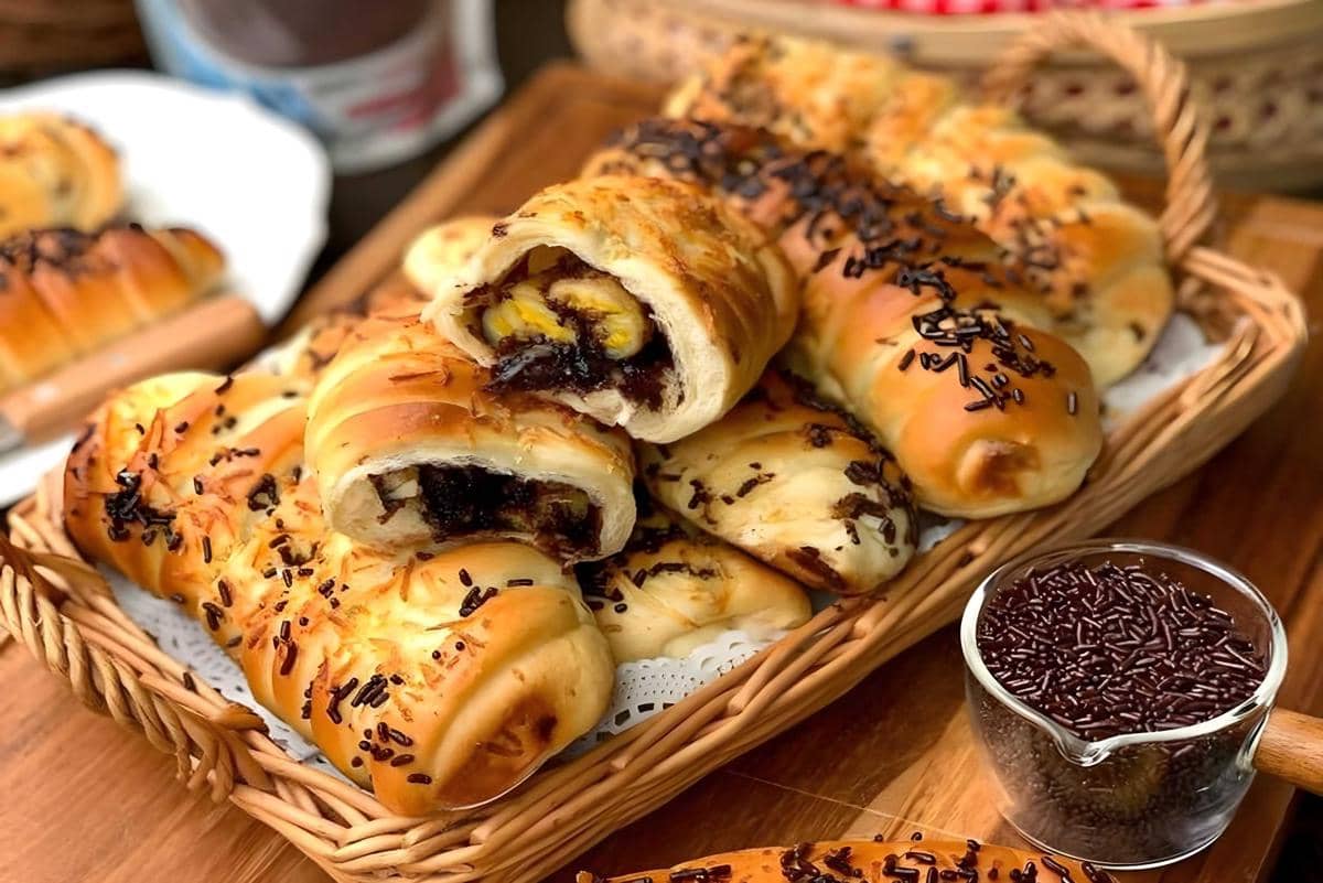 Roti pisang cokelat