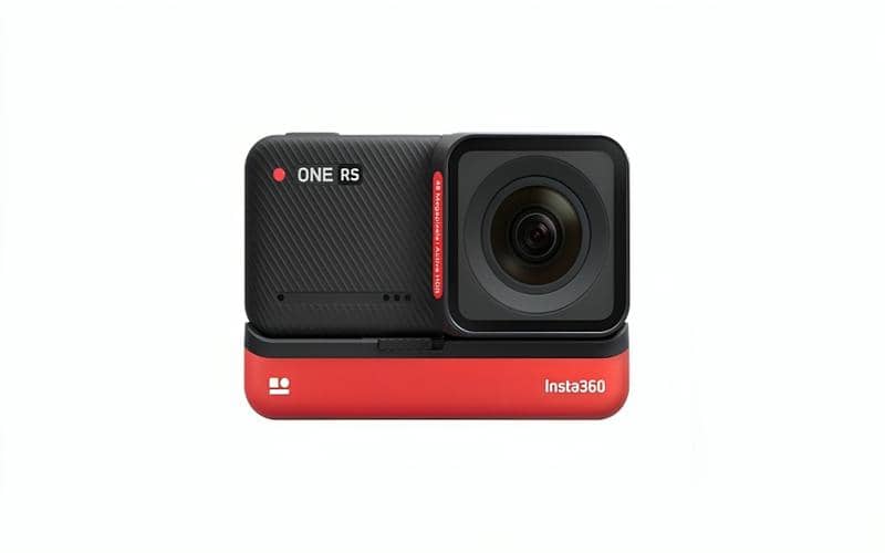 potret Insta360 ONE RS Twin Edition