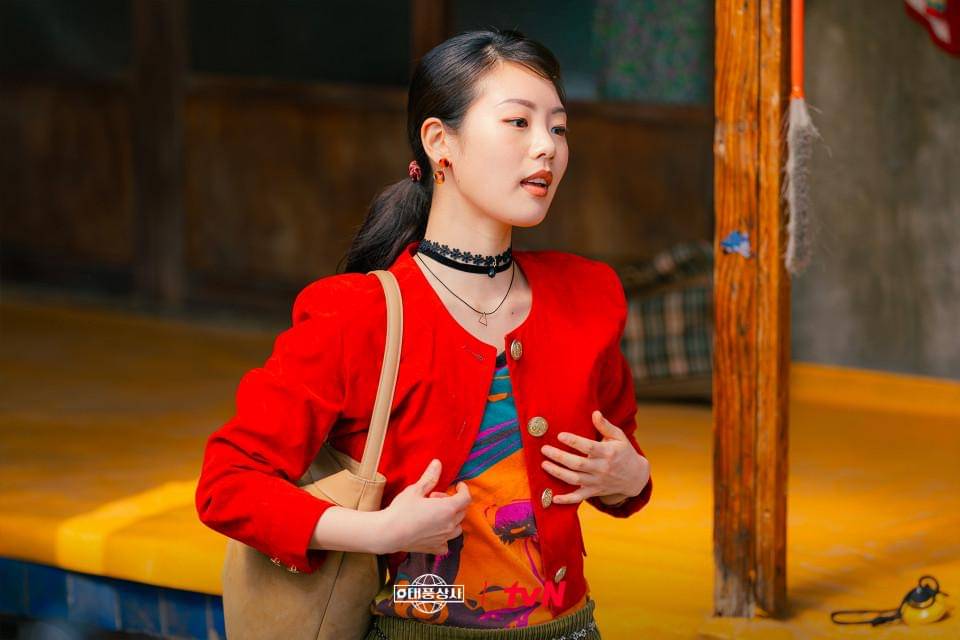 still cut drakor Typhoon Family