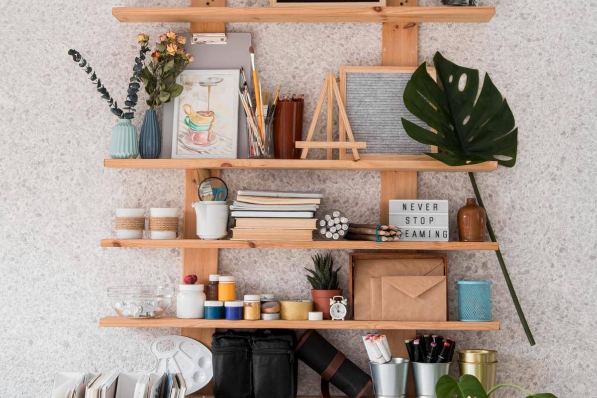 ilustrasi rak dinding