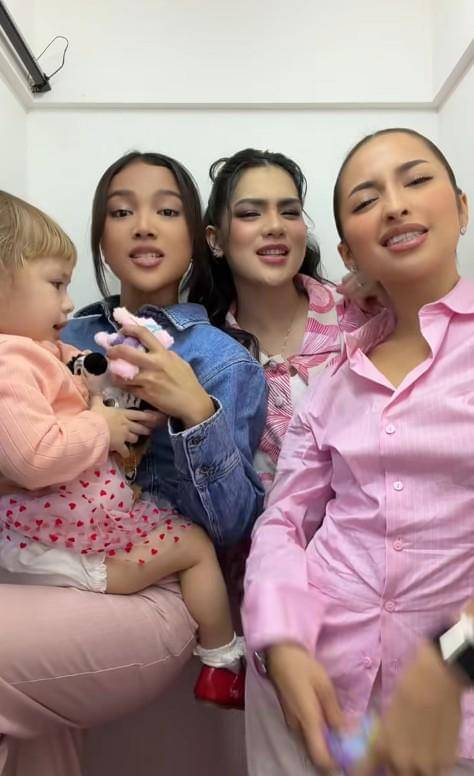 Jennifer Coppen Ketemu 'kembaran' (tiktok.com/jennifer.coppen)