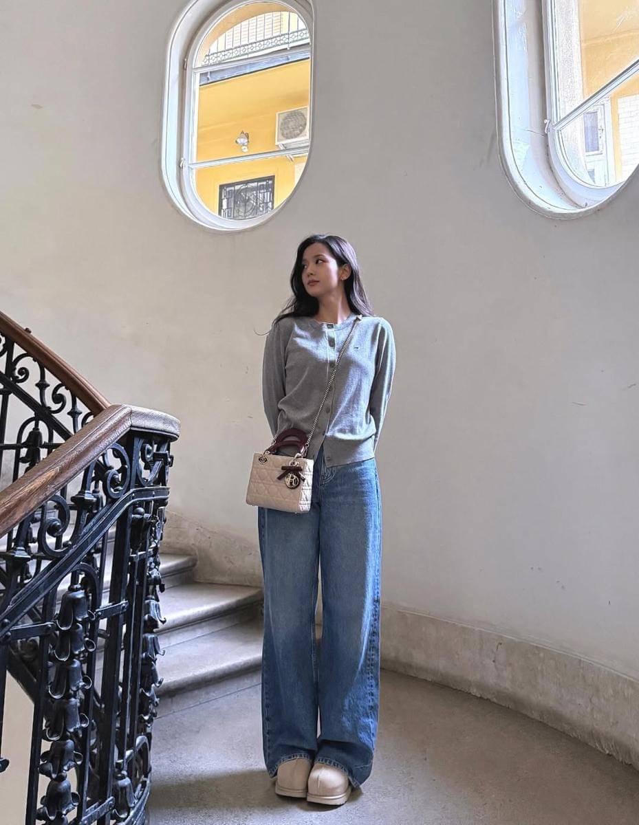 clean outfit ala idol K-Pop