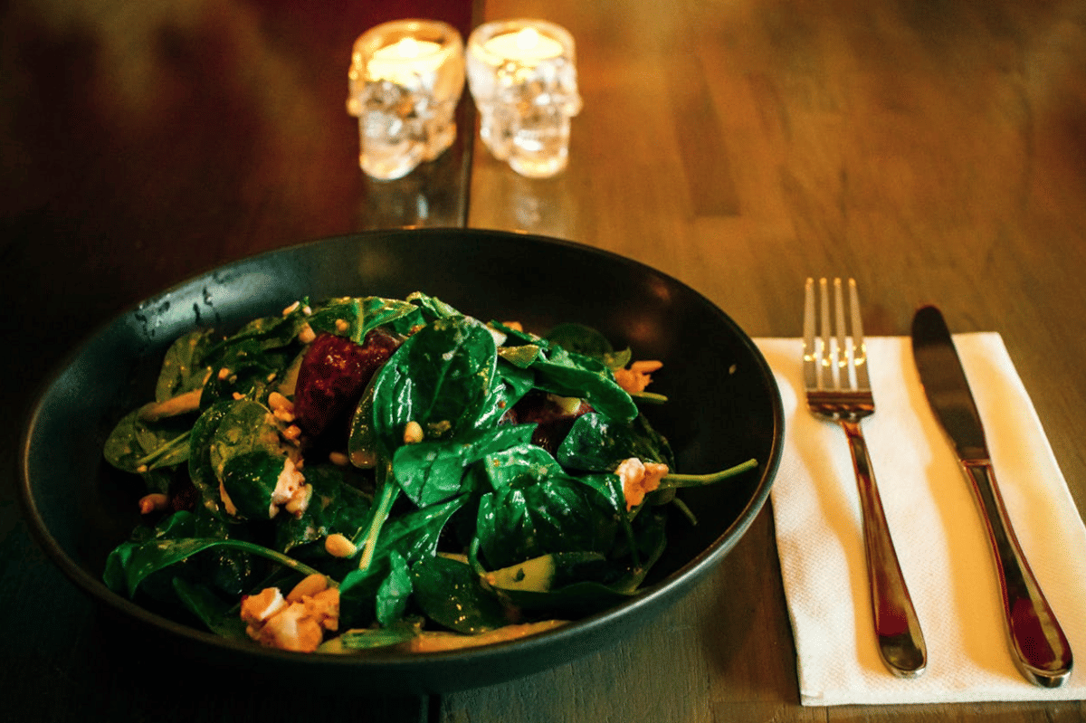 ilustrasi spinach gomaae