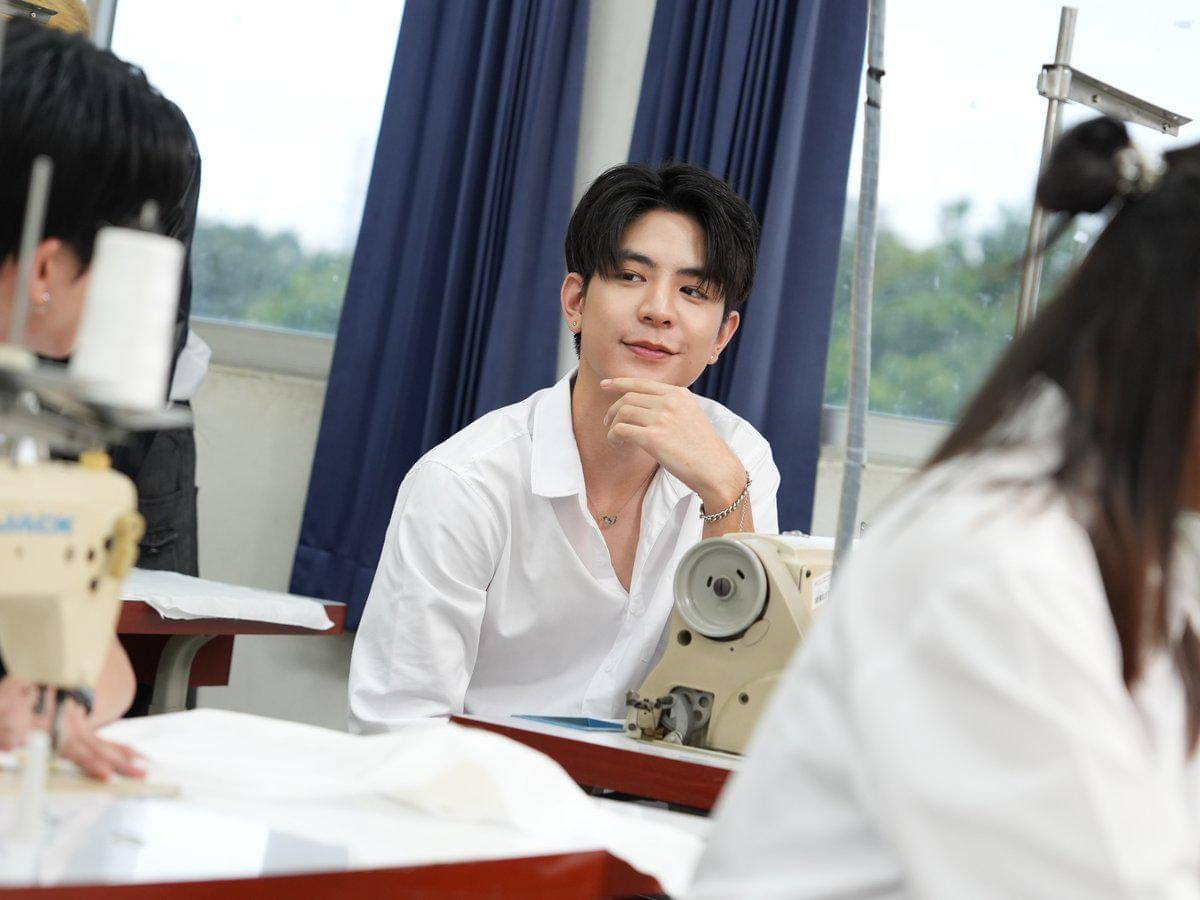 cuplikan Head 2 Head