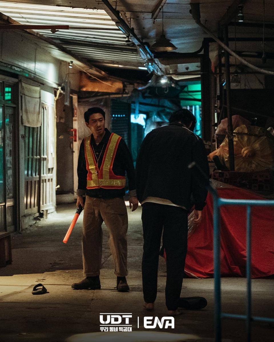 cuplikan drama Korea Heroes Next Door