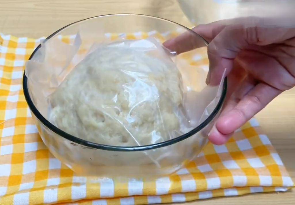 ilustrasi membuat adonan 