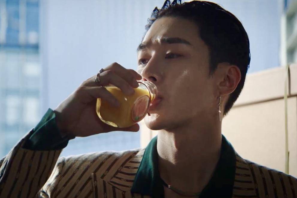 Pyo Hyun Jun (Moo Jin Sung) dalam drakor Typhoon Family 