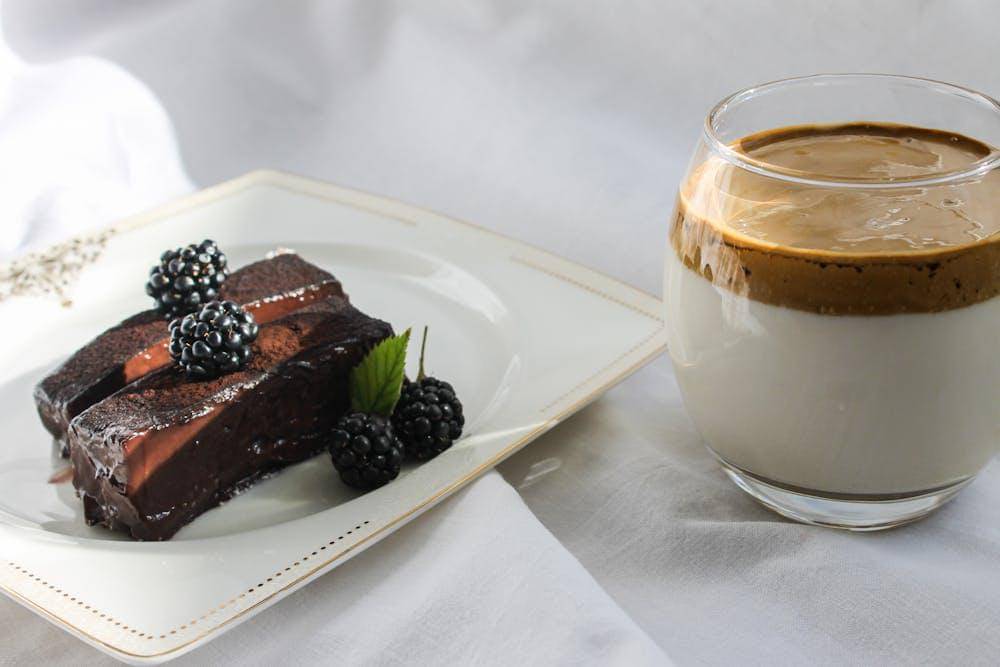 ilustrasi coffee panna cotta