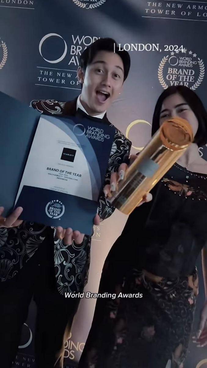 Potret Felicya Angelista raih penghargaan dari WBA