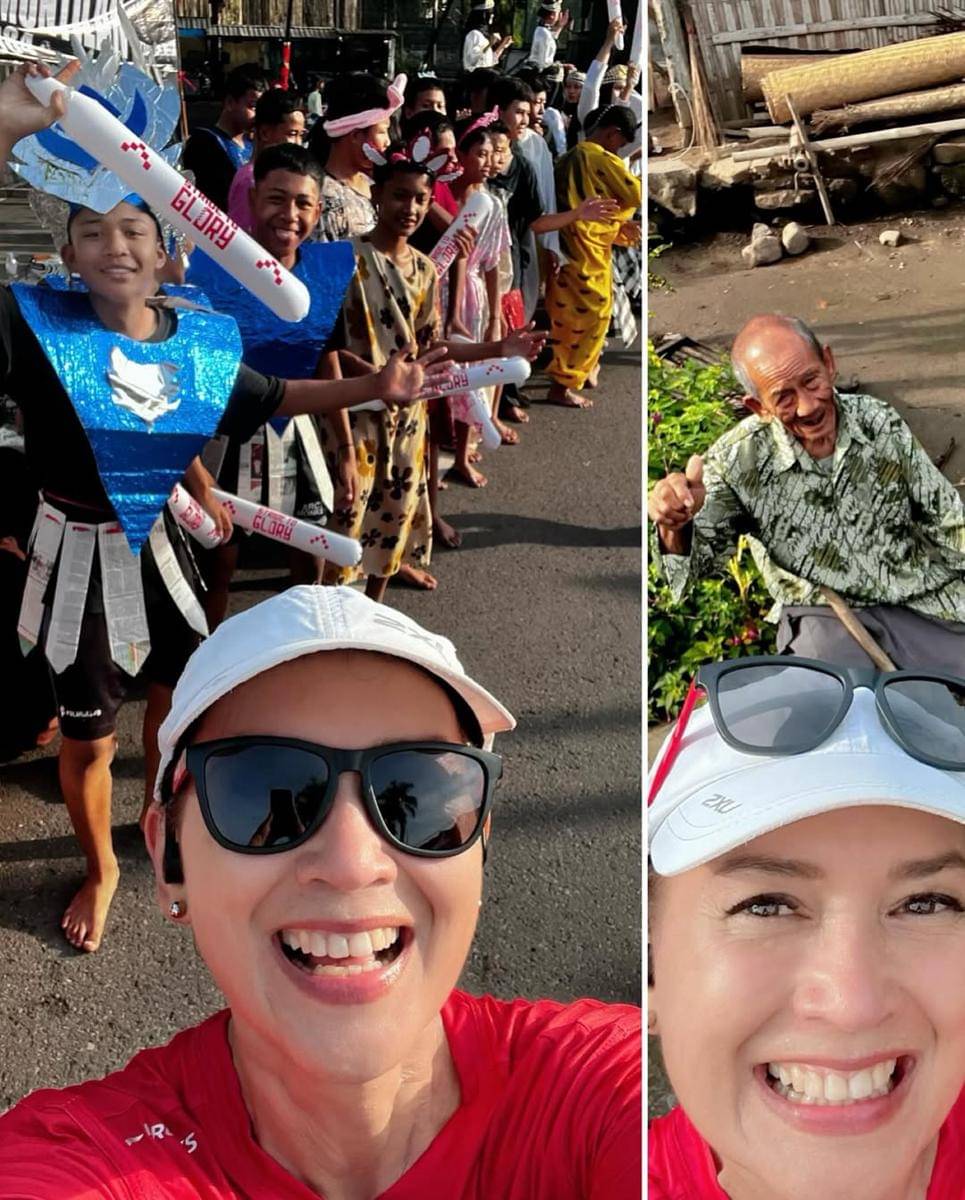 Potret Ira Wibowo ikut Borobudur Marathon 2025.