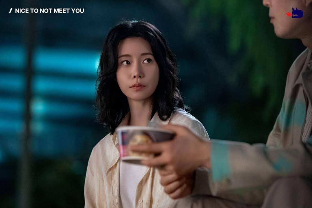 Wi Jeong Sin (Lim Ji Yeon) dalam drakor Nice to Not Meet You