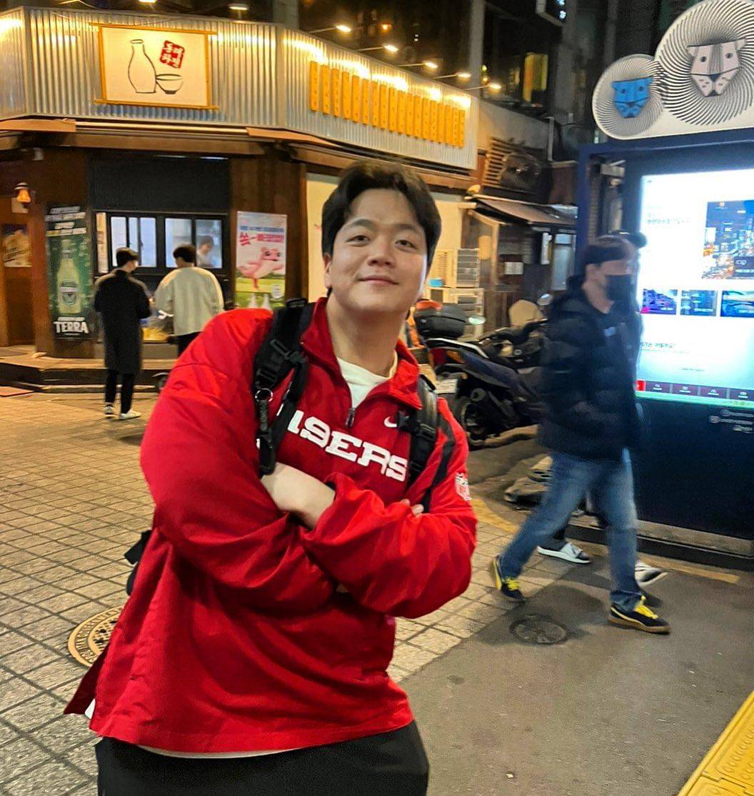 Potret Park Kang Sub