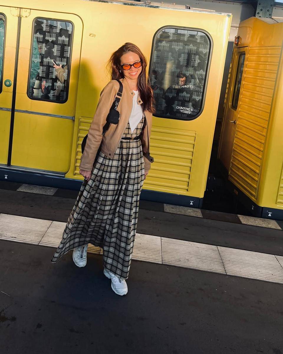 ide outfit hari guru untuk cewek 