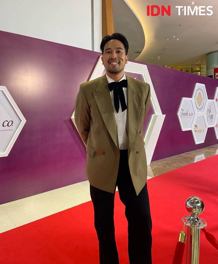 potret artis di red carpet AMI Awards 2025