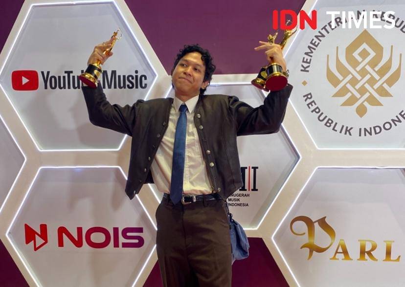 potret Hindia di AMI Awards 2025 