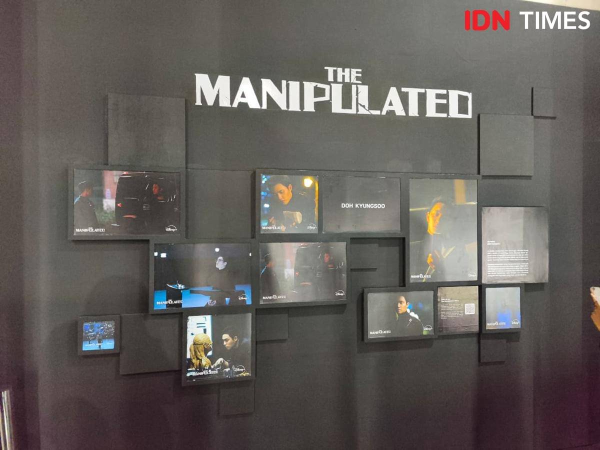 Potret instalasi The Manipulated di Jakarta