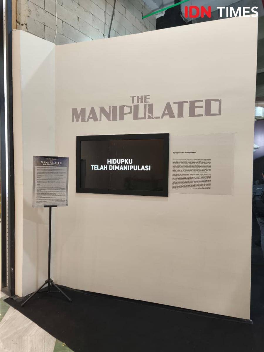 Potret instalasi The Manipulated di Jakarta