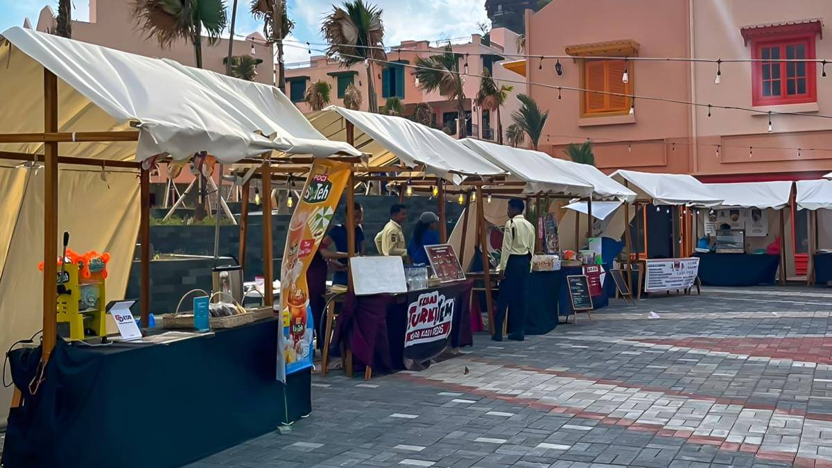 Seaside Market - 02.jpg