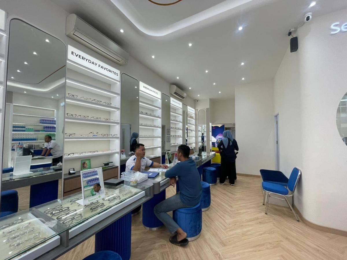 VIO Optical Clinic Medan hadirkan terapi Ortho-K (dok.VIO Optical Clinic)