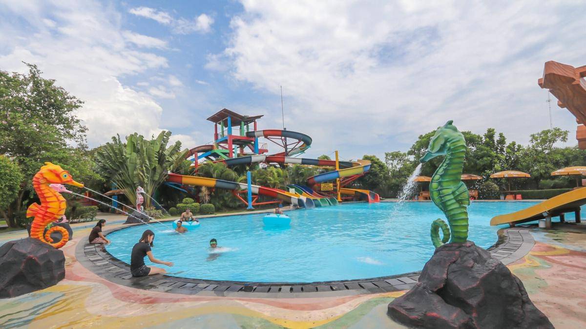 Grand Puri Waterpark wisata di Yogyakarta untuk keluarga