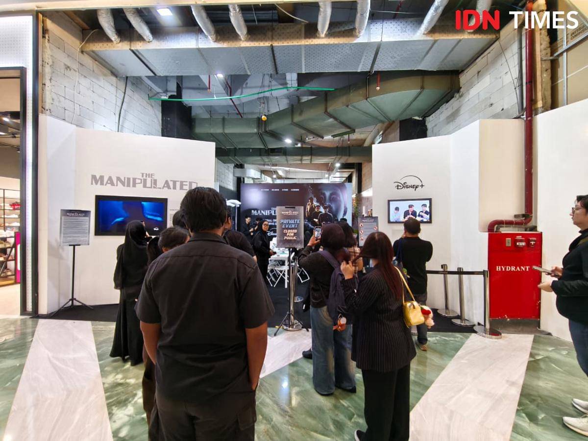 Potret instalasi The Manipulated di Jakarta