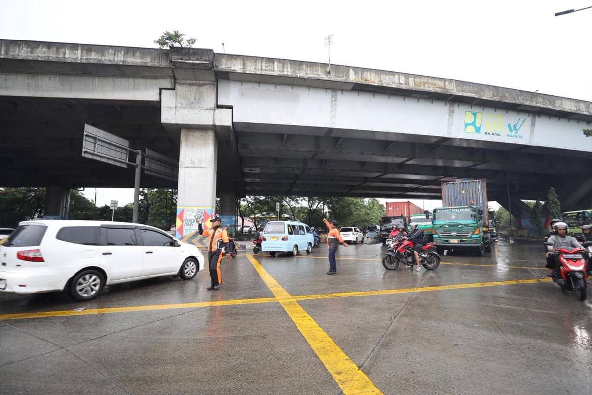 Pemkot Jakarta Utara terapkan jam operasional truk/dok Pemkot Jakut 