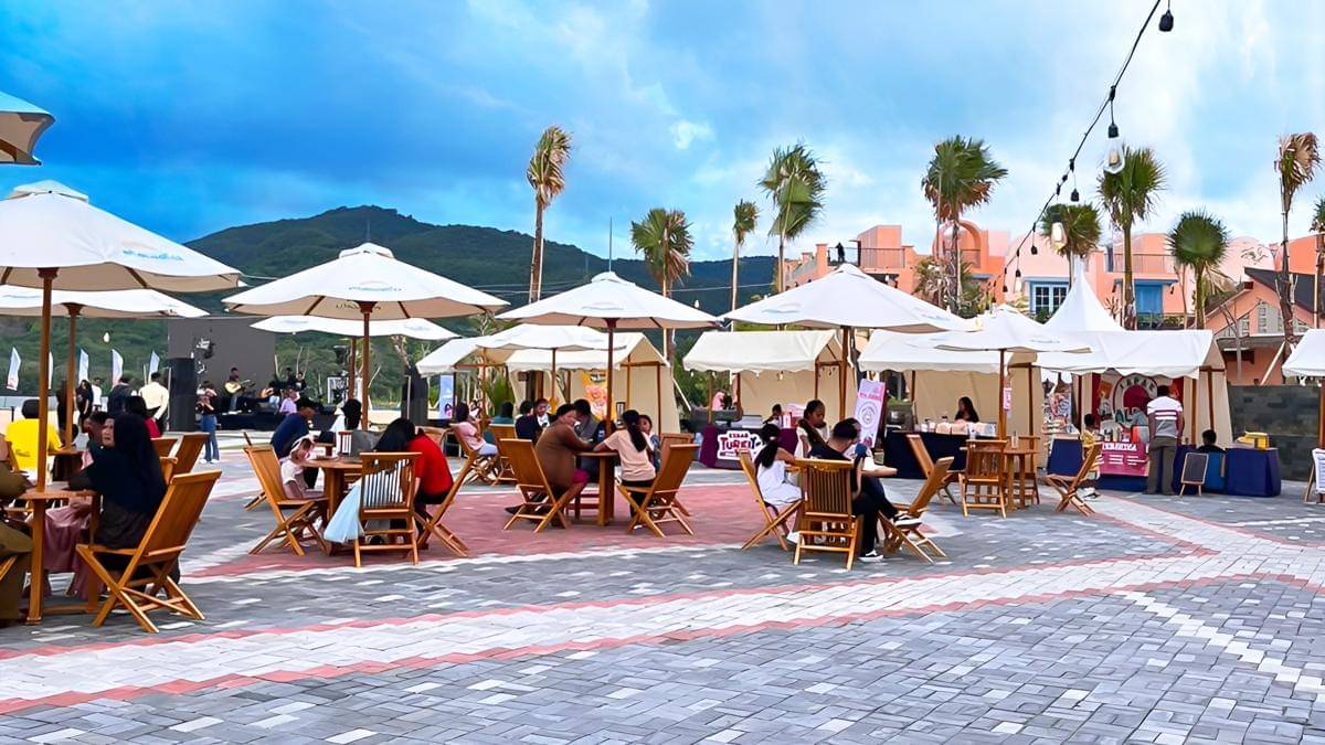 Seaside Market - 01.jpg