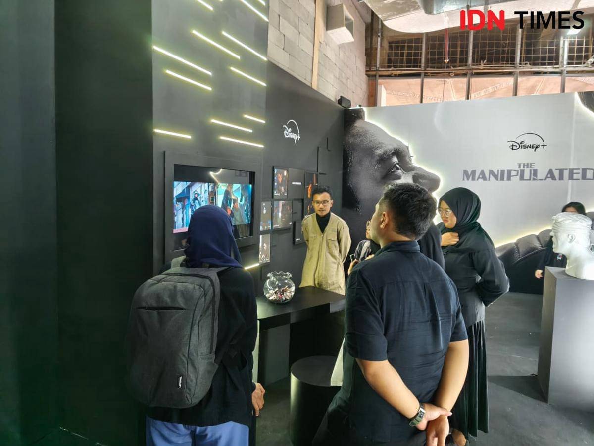 Potret instalasi The Manipulated di Jakarta