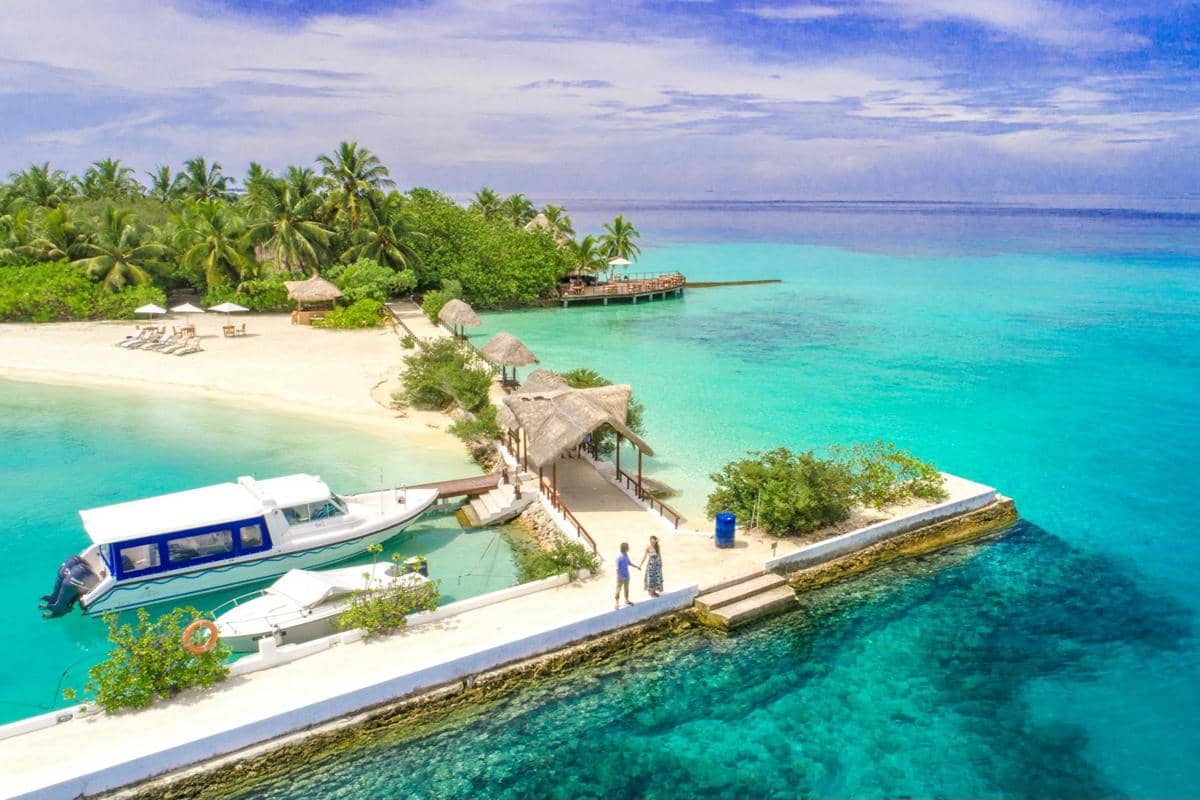 industri pariwisata pesisir