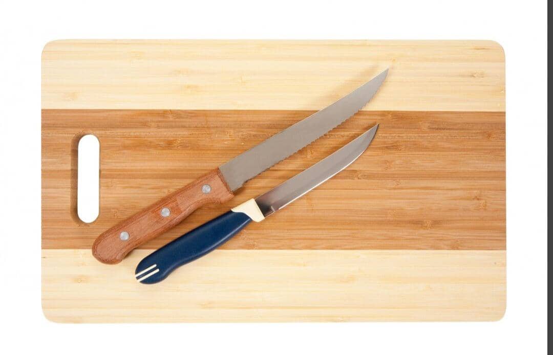 ilustrasi pisau kecil tajam