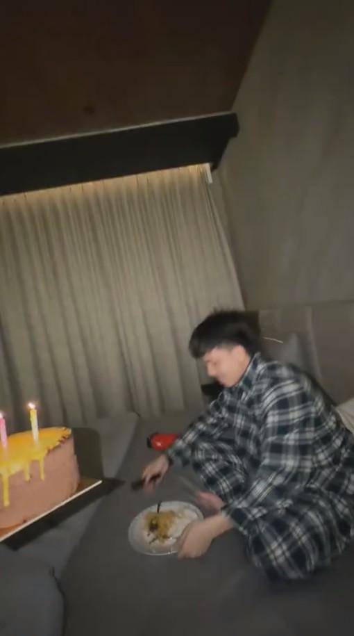 Kejutan Ultah ke-31 Atta Halilintar (instagram.com/aureliehermansyahatta)