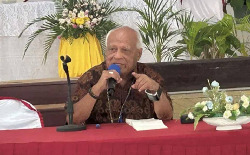 Uskup Larantuka Mgr. Fransiskus Kopong Kung dalam Pertemuan Pastoral II 2025. (Dok Komsos Keuskupan Larantuka)
