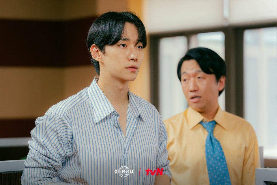 Lee Junho dan Lee Chang Hoon di Typhoon Family