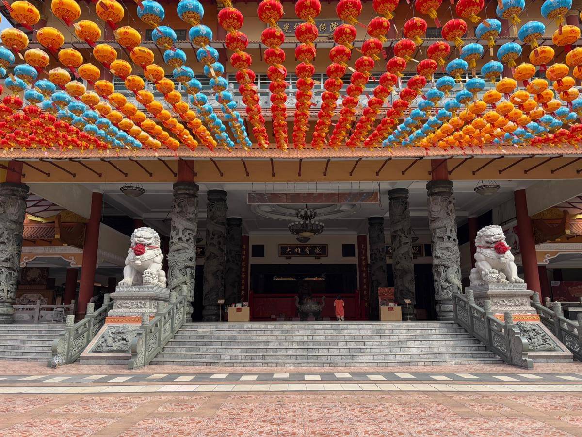 Vihara Maitreya Cemara Asri (Mangara Wahyudi)